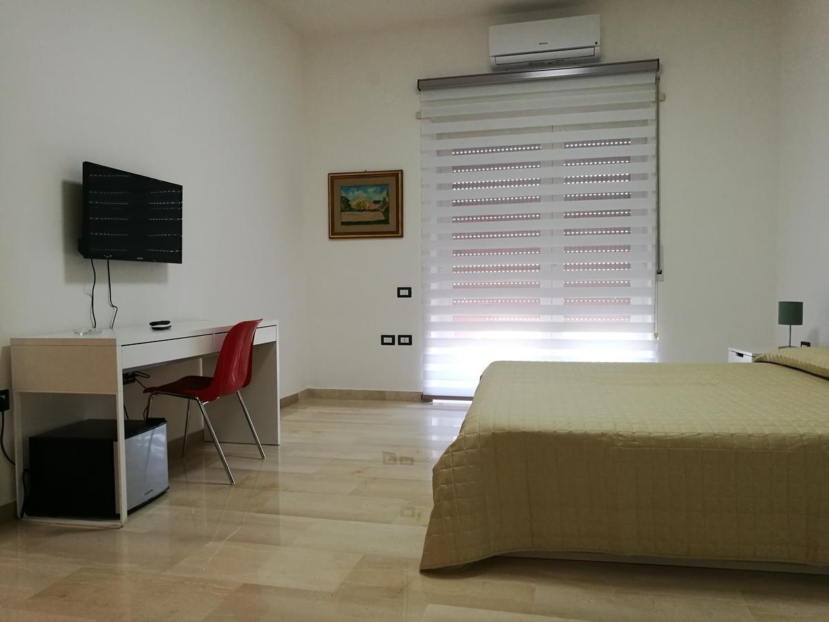 B&B "San Paolo" Neapel Exterior foto